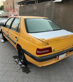 Peugeot 405